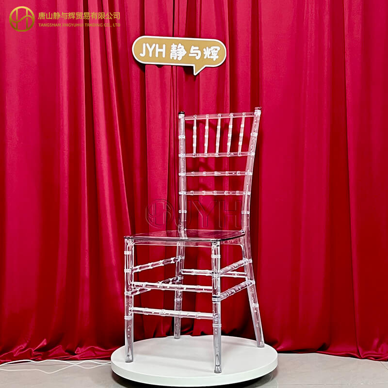 Crystal clear chiavari chair - Image 4