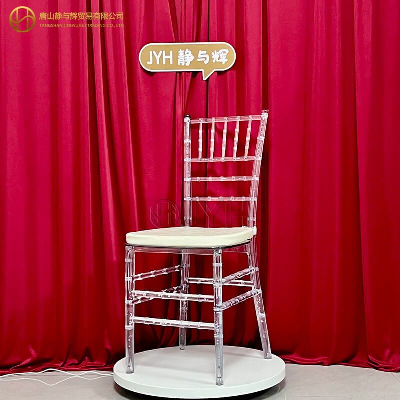 Crystal clear chiavari chair - Image 3